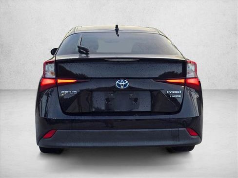 Used 2022 Toyota Prius Limited FWD image 6
