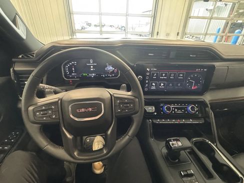 Used 2023 GMC Sierra 1500 AT4 w/ AT4 Premium Package AWD/4WD image 25