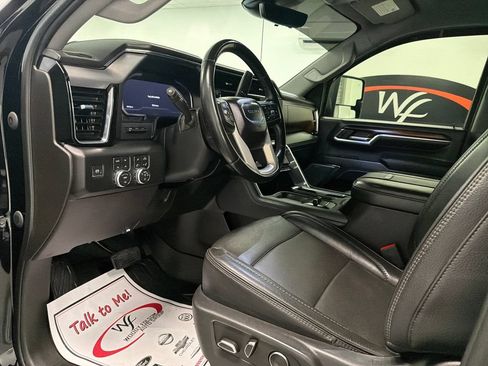 Used 2024 GMC Sierra 2500 Denali w/ Technology Package AWD/4WD image 10