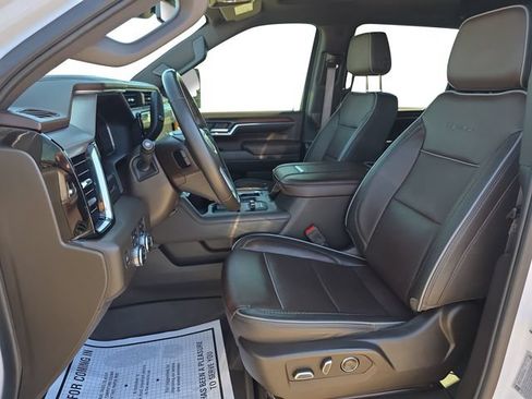 Used 2024 GMC Sierra 3500 Denali AWD/4WD image 10