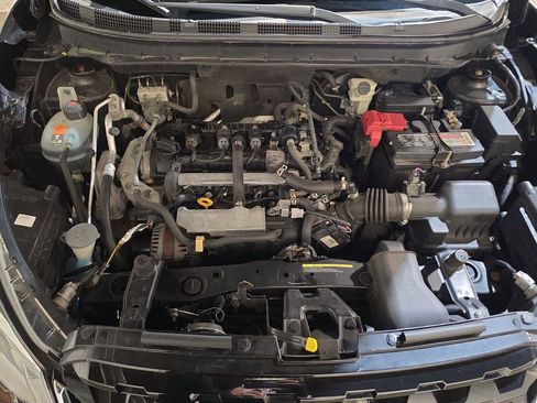 Used 2021 Nissan Kicks SV FWD image 17