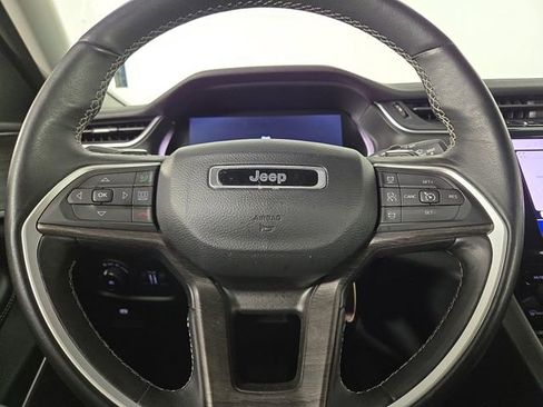 Used 2022 Jeep Grand Cherokee Limited image 22