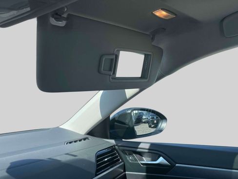 Used 2023 Volkswagen Jetta SE w/ Panoramic Sunroof Package FWD image 32