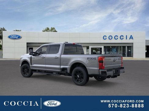 New 2026 Ford F250 Lariat w/ Black Appearance Package image 4
