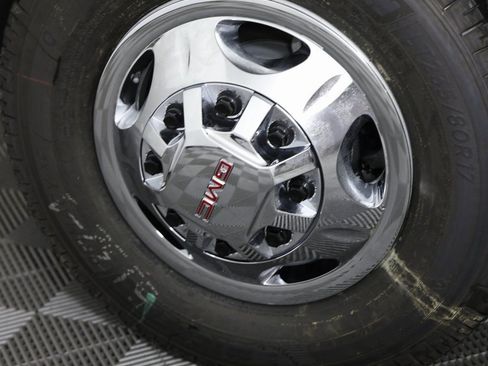 New 2026 GMC Sierra 3500 SLT w/ SLT Convenience Package AWD/4WD image 11