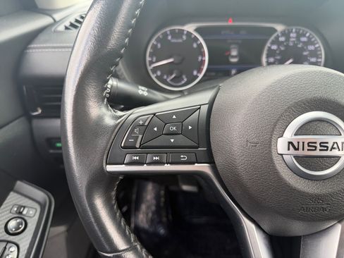 Used 2023 Nissan Sentra SV image 20