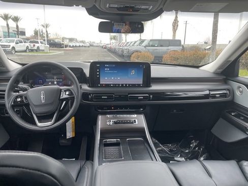 New 2025 Lincoln Aviator Reserve w/ Equipment Group 201A image 18