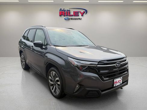 Certified 2025 Subaru Forester Touring AWD/4WD image 7