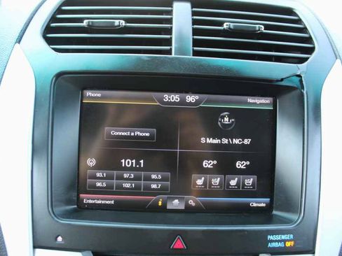 Used 2014 Ford Explorer Sport w/ Equipment Group 401A AWD/4WD image 21