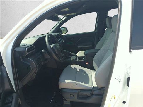 Used 2026 Toyota Tacoma SR5 RWD image 4