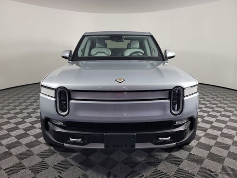 Used 2023 Rivian R1T Adventure image 8