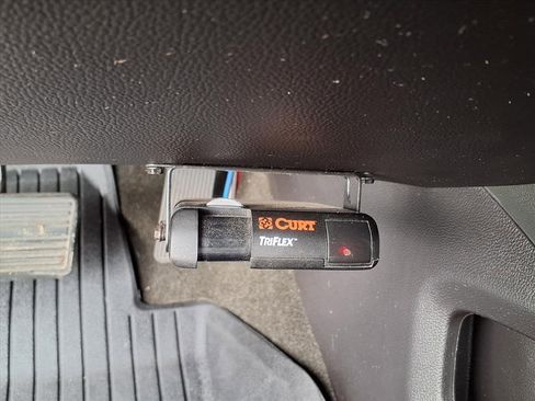 Used 2017 GMC Yukon SLT image 36