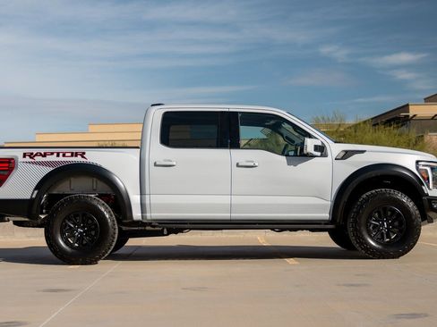 Used 2025 Ford F150 Raptor image 60
