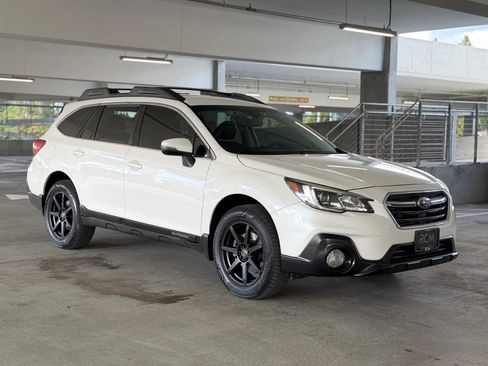 Used 2019 Subaru Outback 2.5i Limited w/ Popular Package #2 AWD/4WD image 3