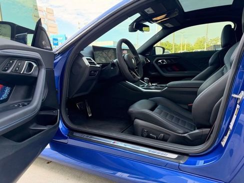 Used 2025 BMW M2 w/ Lighting Package image 5