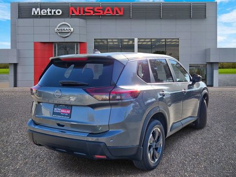 New 2026 Nissan Rogue SV FWD image 5