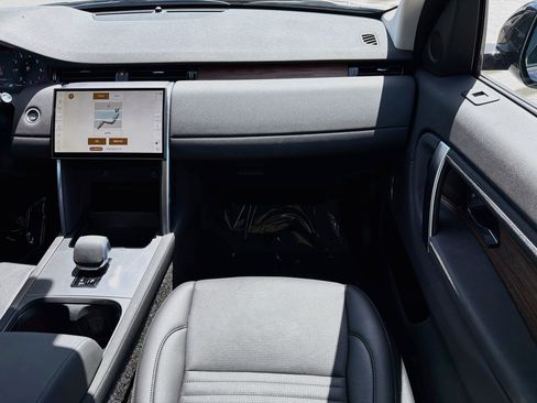 Certified 2025 Land Rover Discovery Sport S AWD/4WD image 18
