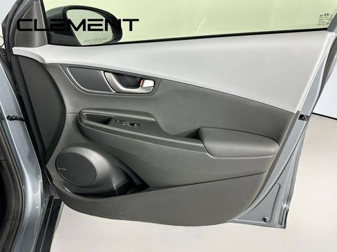 Used 2019 Hyundai Kona Limited FWD image 36
