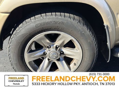 Used 2004 Nissan Pathfinder LE Platinum image 9