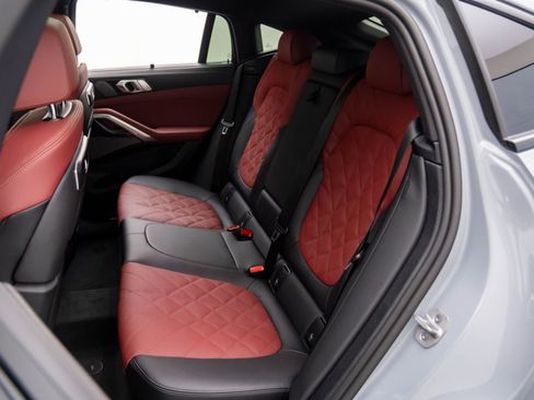 New 2026 BMW X6 xDrive40i w/ Executive Package image 17