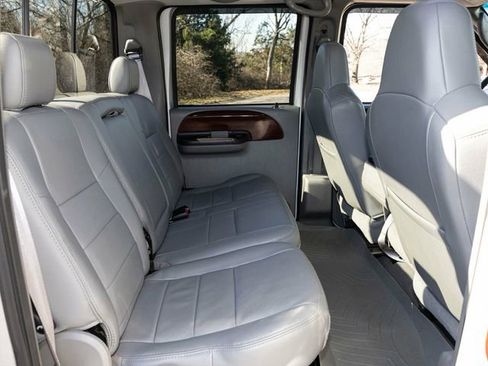 Used 2006 Ford F350 4x4 Crew Cab Super Duty image 59