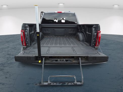 Used 2025 Ford F150 Lariat w/ Bed Utility Package AWD/4WD image 11