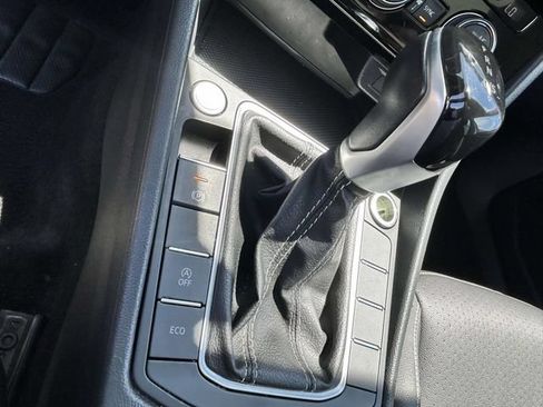Used 2024 Volkswagen Jetta SE FWD image 18
