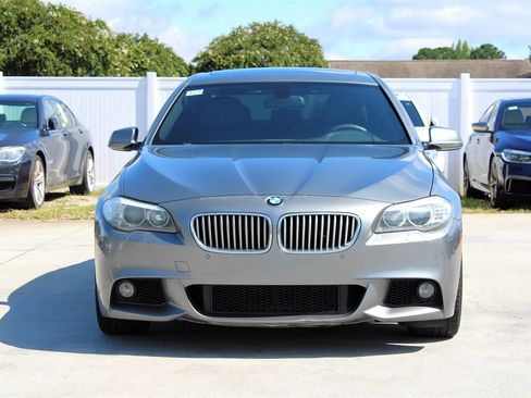 Used 2013 BMW 550i Sedan image 2