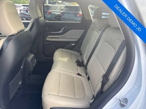 Used 2025 Lincoln Corsair Reserve w/ Equipment Group 202A AWD/4WD image 12