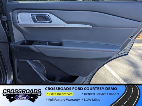New 2025 Ford Explorer Active image 33