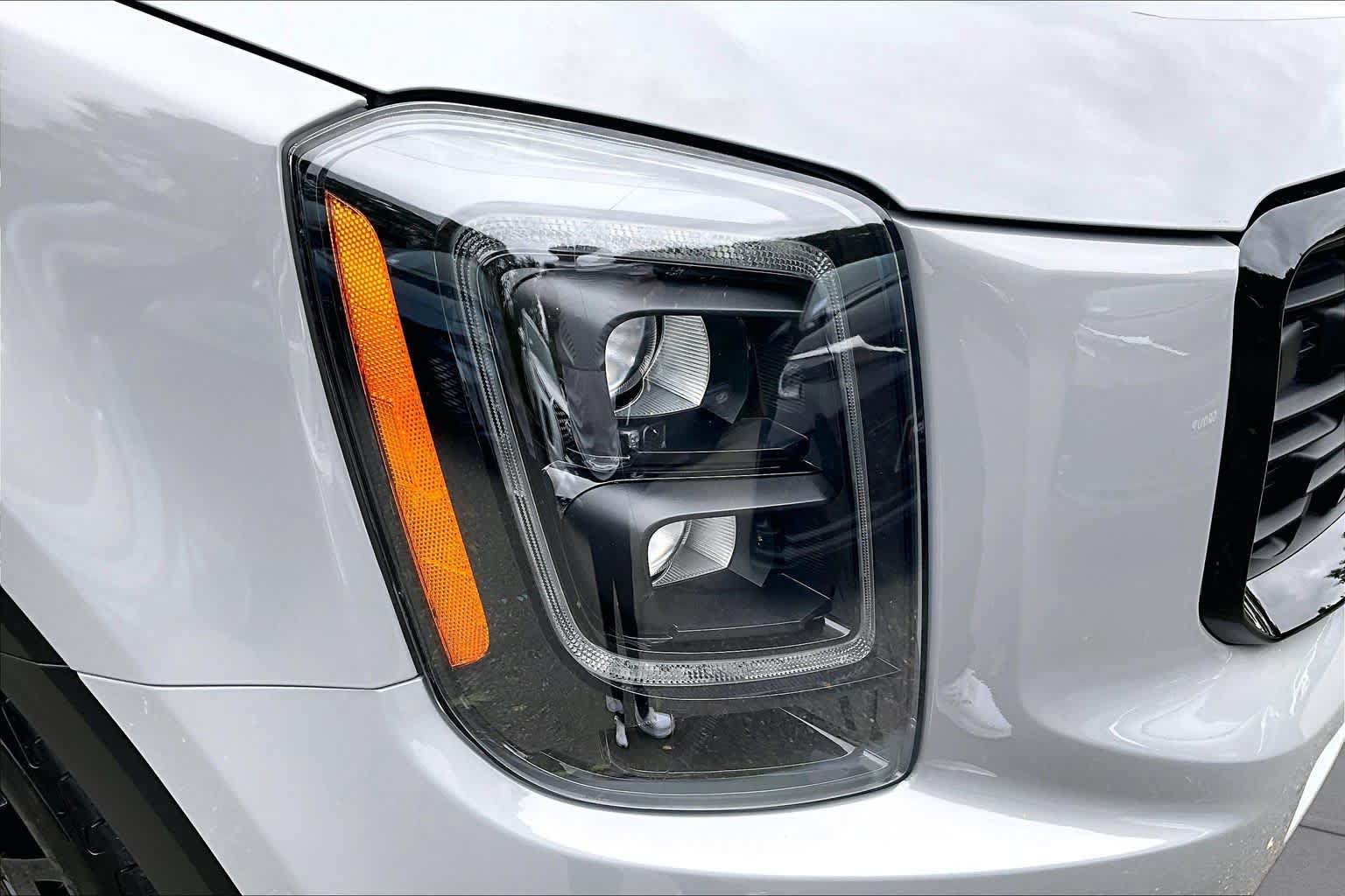 Used 2022 Kia Telluride SX w/ SX Prestige Package AWD/4WD image 26