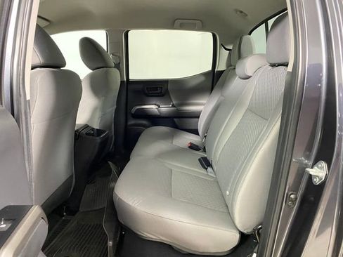 Used 2023 Toyota Tacoma SR5 AWD/4WD image 11