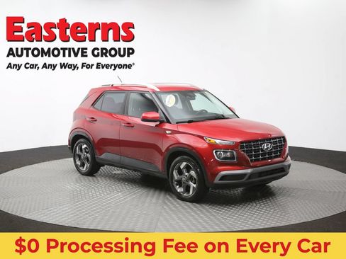 Used 2023 Hyundai Venue Limited FWD image 49