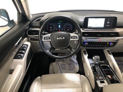 Used 2022 Kia Telluride SX w/ SX Prestige Package image 36