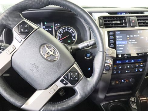 Used 2024 Toyota 4Runner Limited image 24