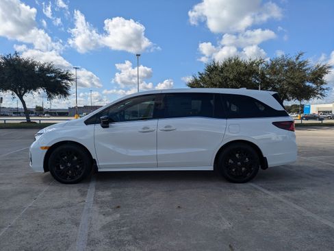 New 2026 Honda Odyssey Sport-L image 8