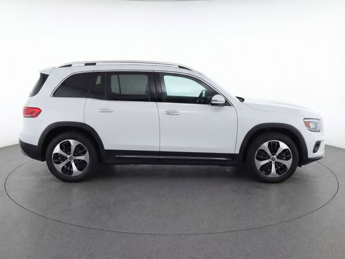 Used 2025 Mercedes-Benz GLB 250 image 11
