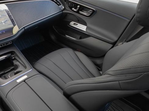 New 2026 Mercedes-Benz E 350 4MATIC Sedan image 26