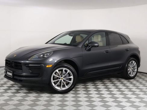 Certified 2026 Porsche Macan AWD/4WD image 35