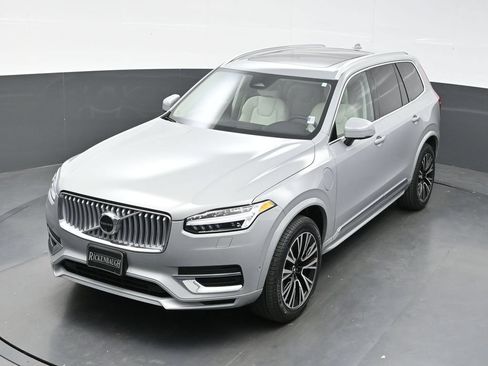 Used 2025 Volvo XC90 T8 Plus w/ Protection Package AWD/4WD image 34