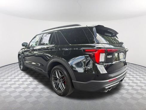 Used 2025 Ford Explorer ST AWD/4WD image 7