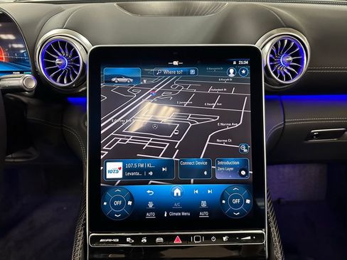 Used 2024 Mercedes-Benz SL 43 AMG image 25