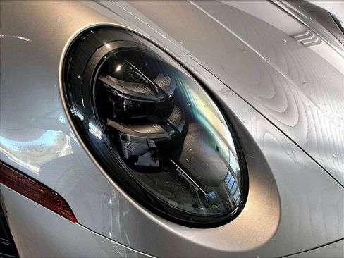 Used 2025 Porsche 911 Carrera 4 GTS image 15