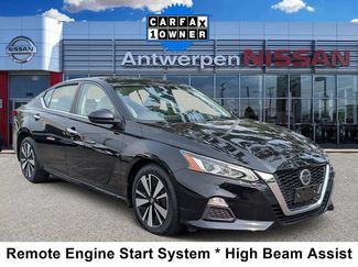 Used 2022 Nissan Altima 2.5 SV FWD video 1