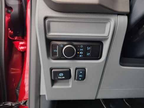 New 2025 Ford F150 Lightning XLT image 46