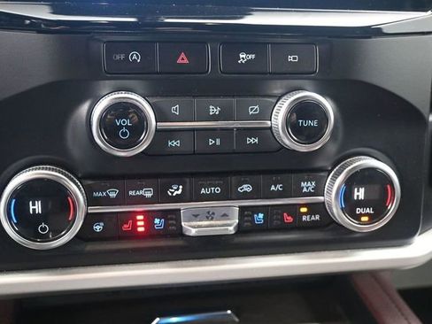 Used 2024 Ford Expedition Max Limited image 14