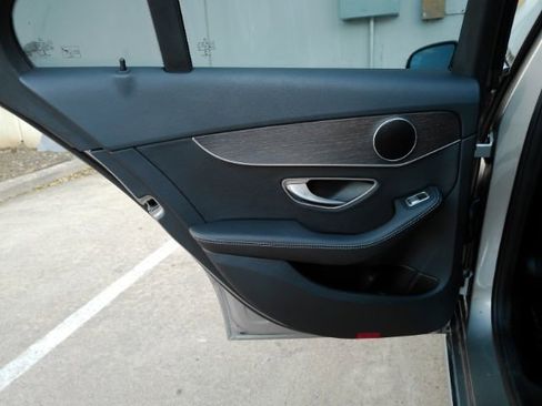 Used 2019 Mercedes-Benz C 300 4MATIC Sedan w/ Premium Package image 19