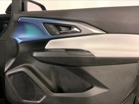 Used 2025 Chevrolet Equinox EV LT image 25