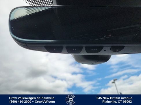 Certified 2022 Volkswagen GTI SE FWD image 10