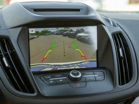 Used 2018 Ford Escape SE w/ SE Sync 3 Package FWD image 16